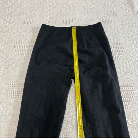 Alphalete Black Heathered Leggings (M) SEE DESC - Picture 8 of 9